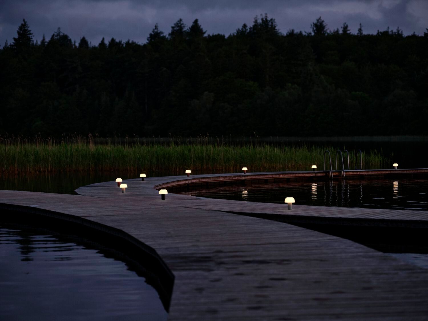 USB зарядка алюминиевая перезаряжаемая настольная лампа ZONE DENMARK Rocks ARCH-00113228 - Вид №4