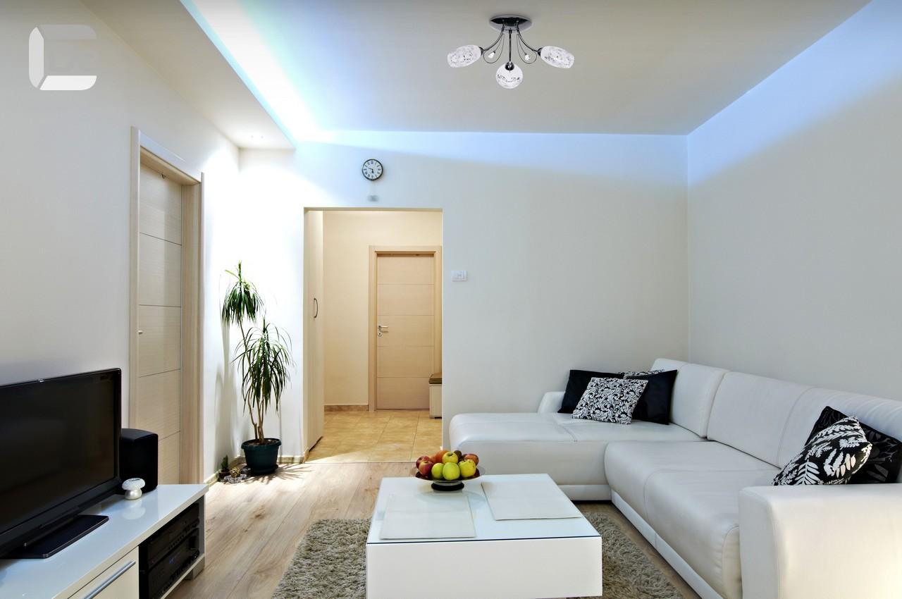 Потолочная люстра MW-Light Фиеста 267013403 MW-LIGHT ФИЕСТА 182726 Белый  - Вид №1