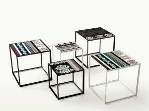 Квадратный садовый стол из керамогранита