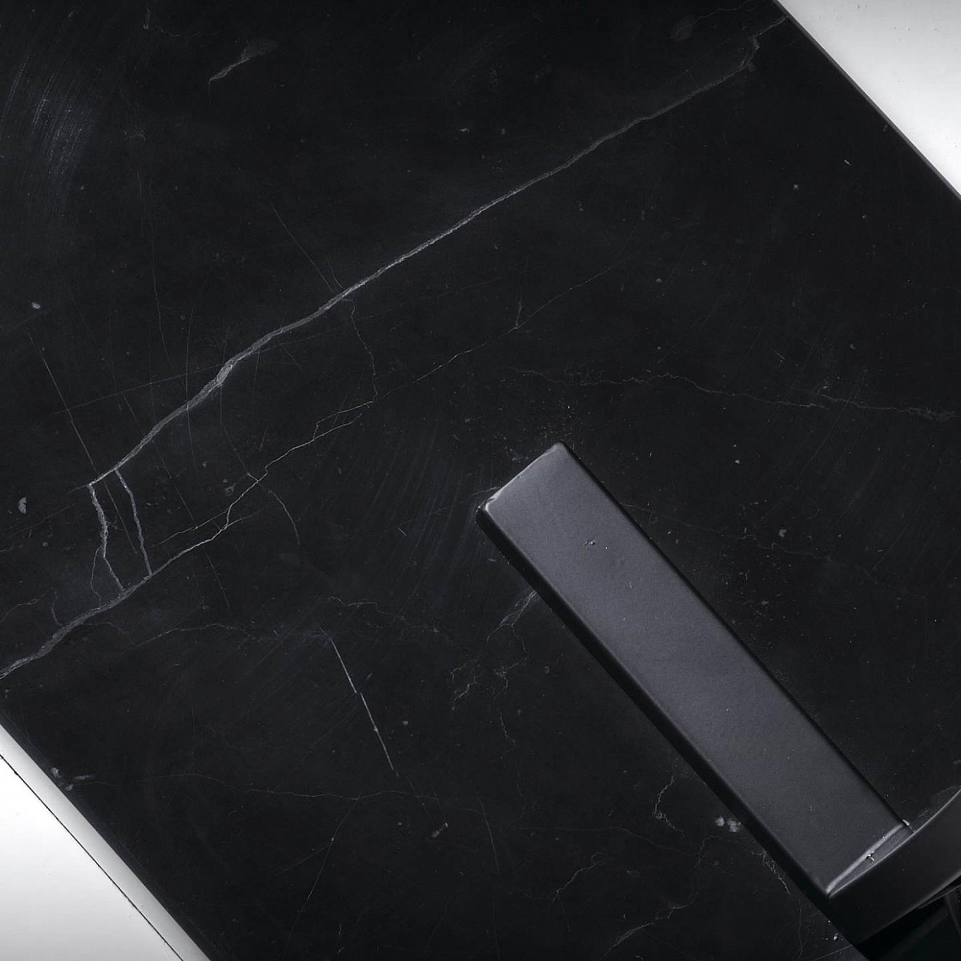 047622 Торшер Chop черный La Forma Juhe  - Вид №1