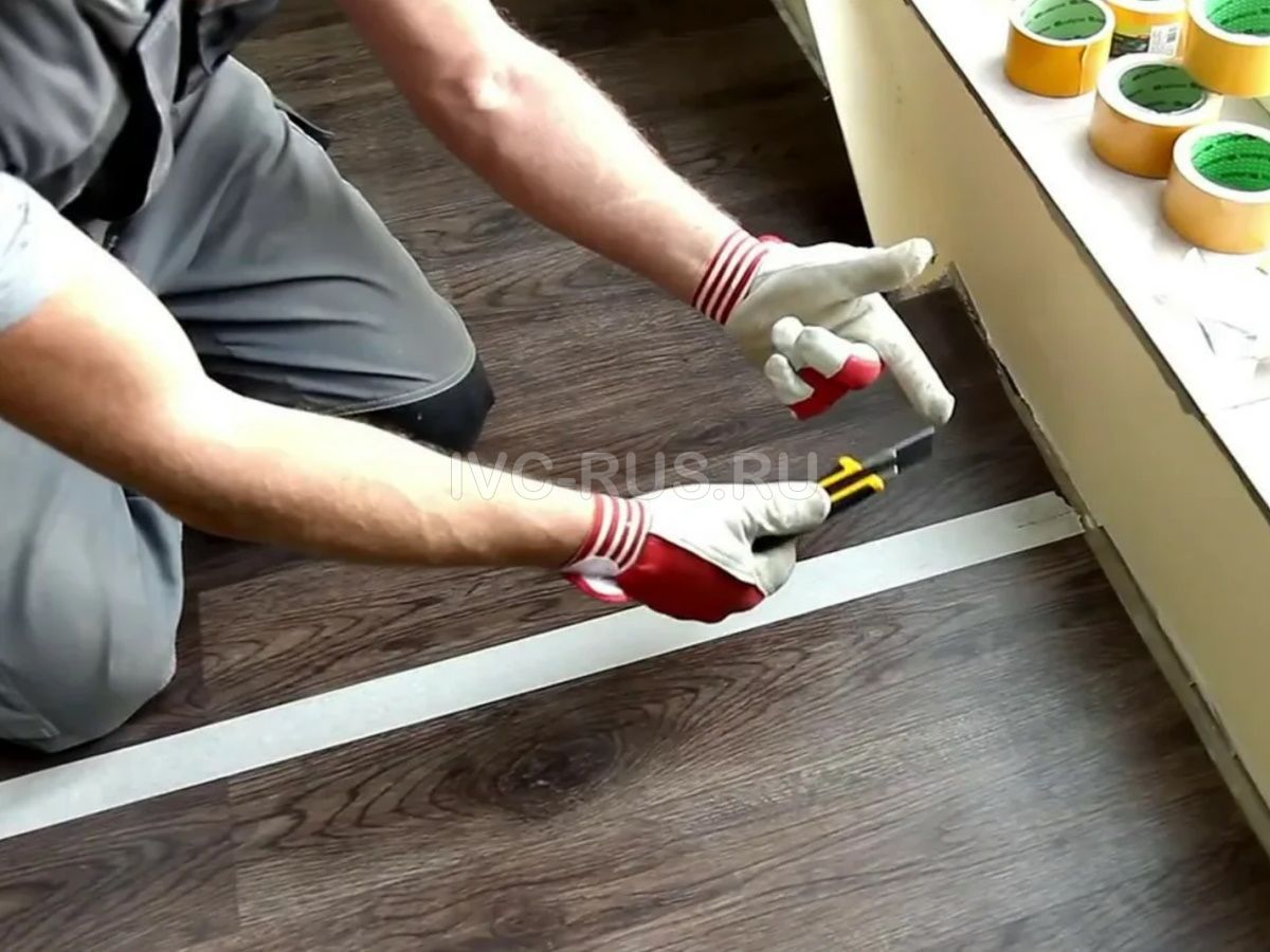 Линолеум коммерческий SEMI CONTRACT PARTNER - СЕЙМИ КОНТРАКТ ПАРТНЕР i511025 IVC-RUS  - Вид №1