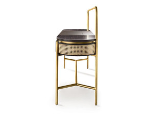 Письменный стол