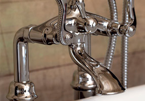 Gentry Home Смеситель для умывальника на три отверстия с выдвижным краном Tiffany Никель GH100718 - Вид №1