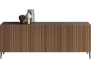 Деревянный шкаф с распашными дверями