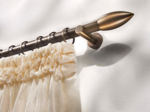 Латунная карниз