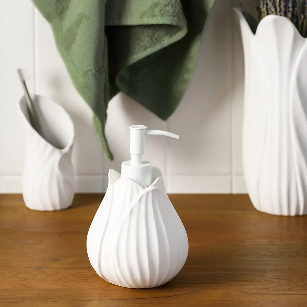 Дозатор для жидкого мыла Fleur цвет белый MOROSHKA STLM-2211580 - Вид №2