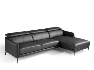 Кожаный диван с полуостровом