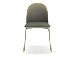 Штабелируемый пластиковый стул с мягким сиденьем