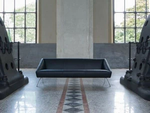 Luxy 3-х местный кожаный диван Amarcord