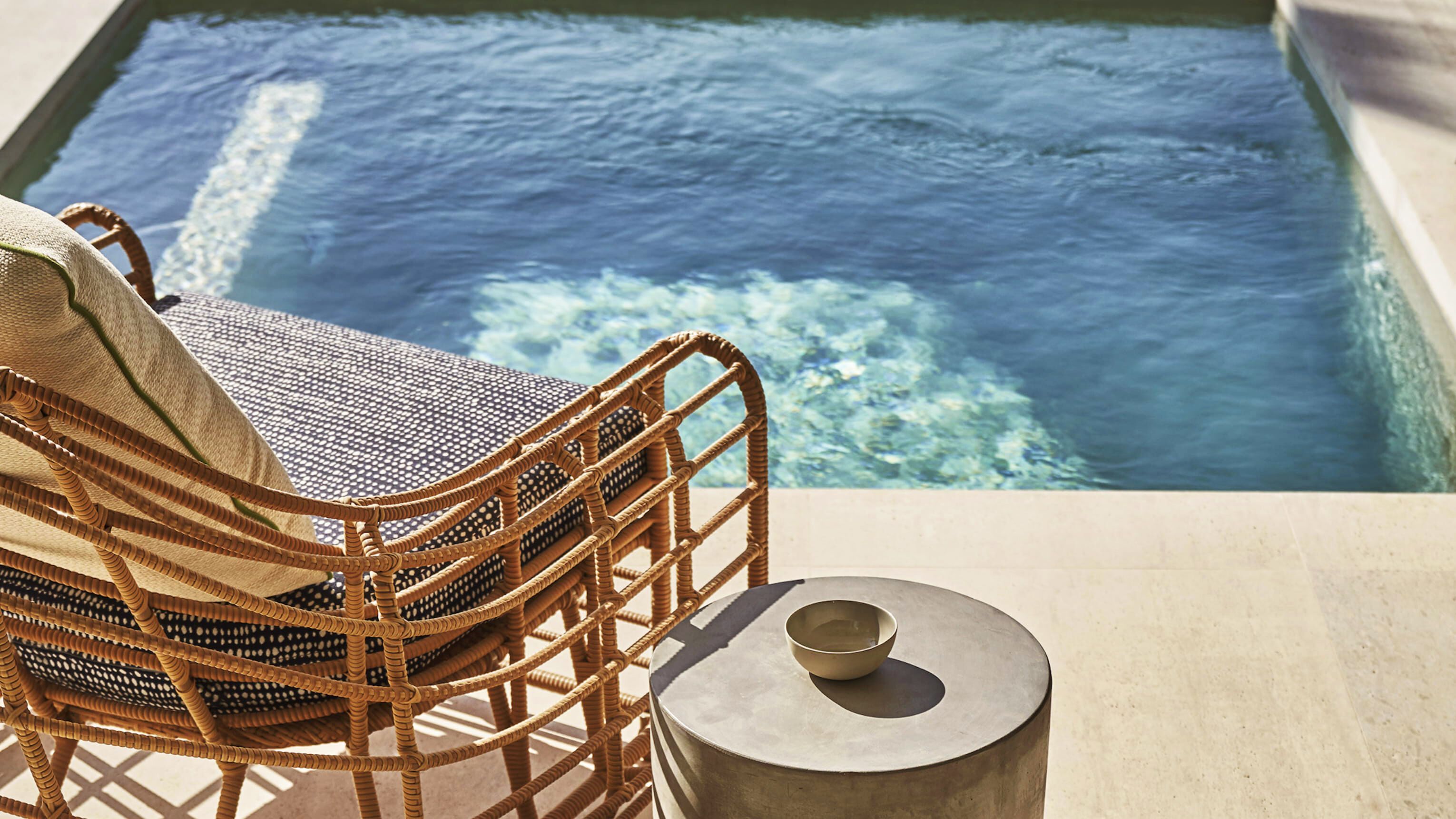 Садовое кресло из смолы с подлокотниками Walters Mitzi ARCH-00147729 - Вид №6