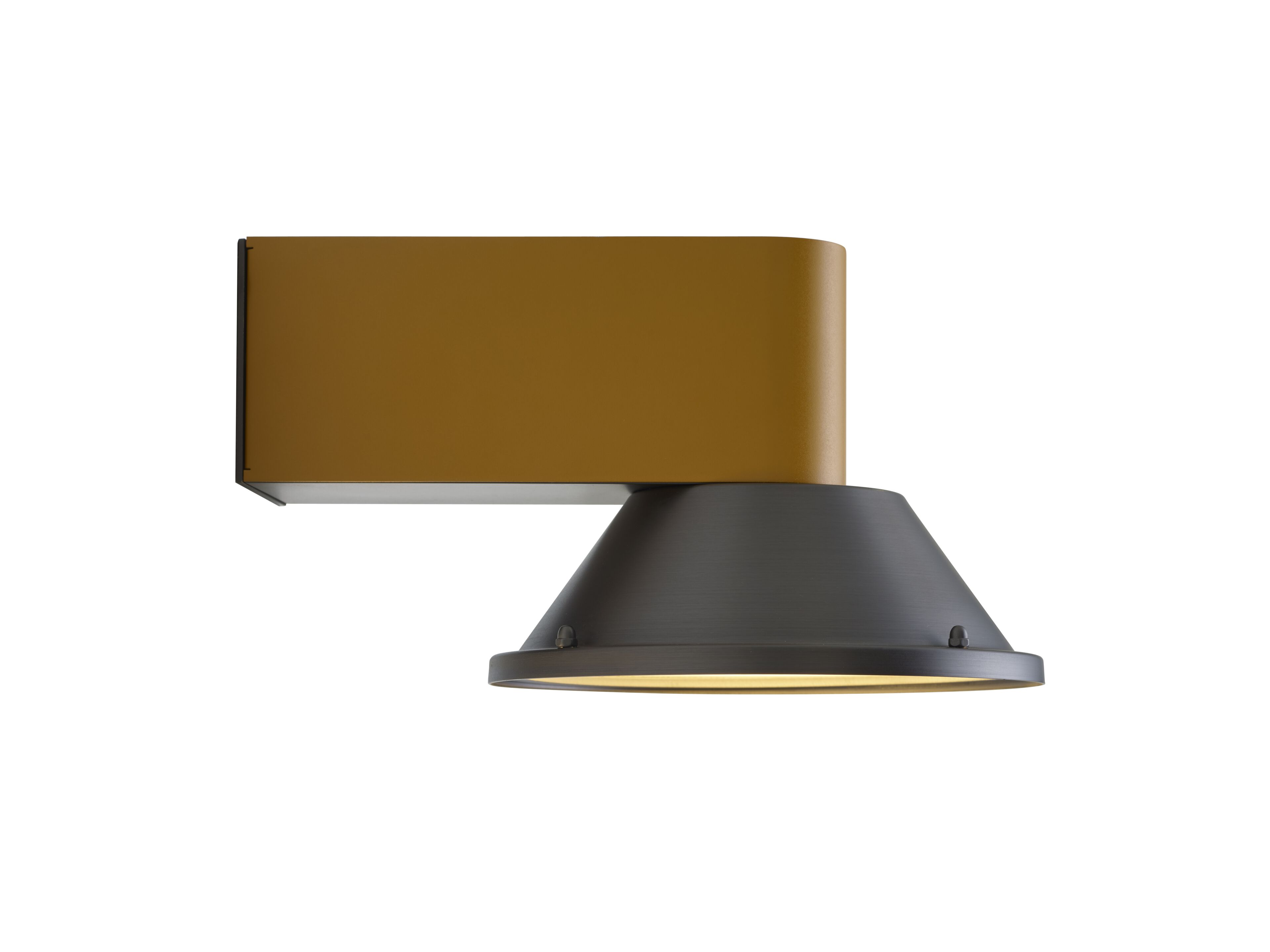 Латунный светодиодный настенный светильник CVL Luminaires Wonder ARCH-00098693