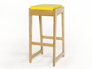 Деревянный барный стул и QM Foam