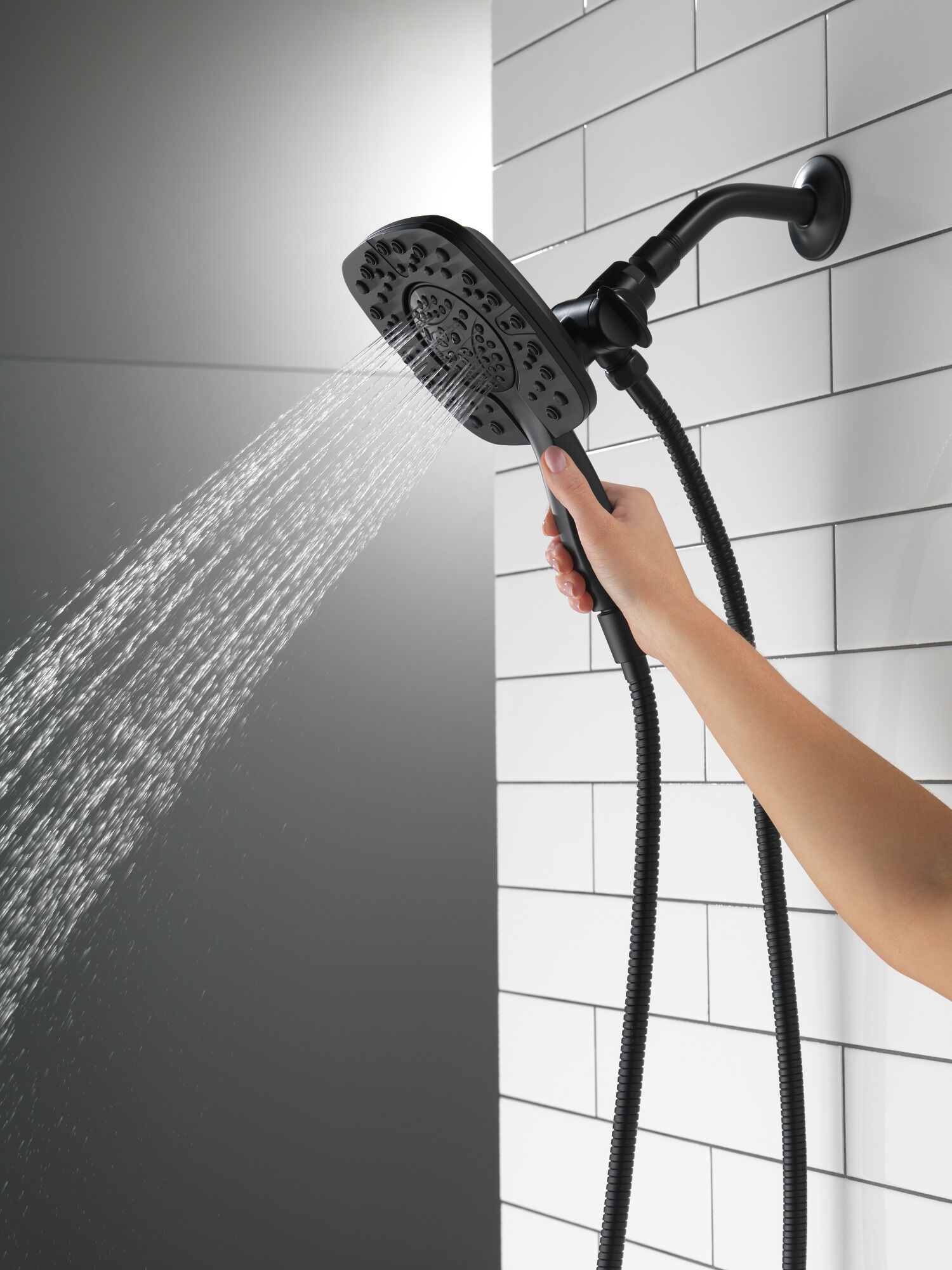 58498-BL In2ition HSSH 1,75 галлона в минуту, 4 настройки Delta Faucet Universal Showering Матовый черный  - Вид №4