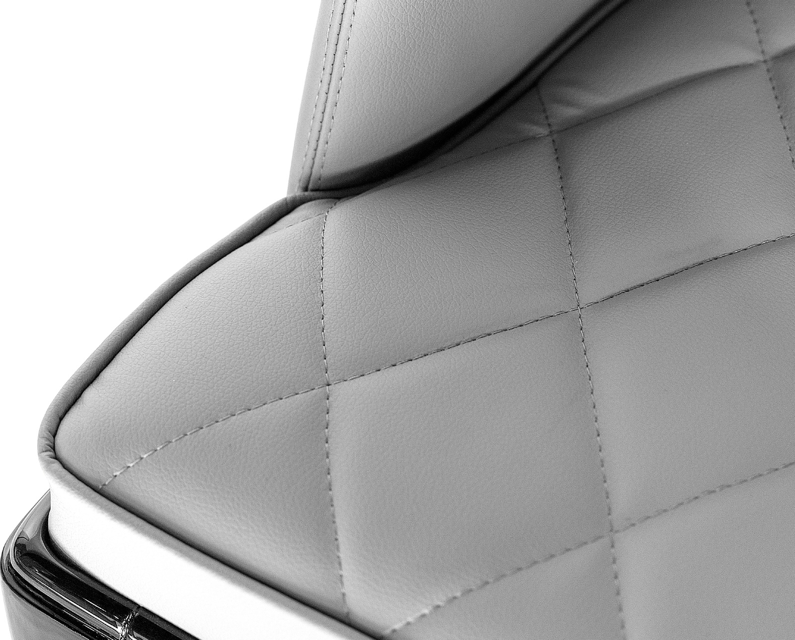 Небольшой офисный стул LUXXU Charla 101