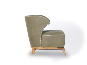 Дикий кожаный стул