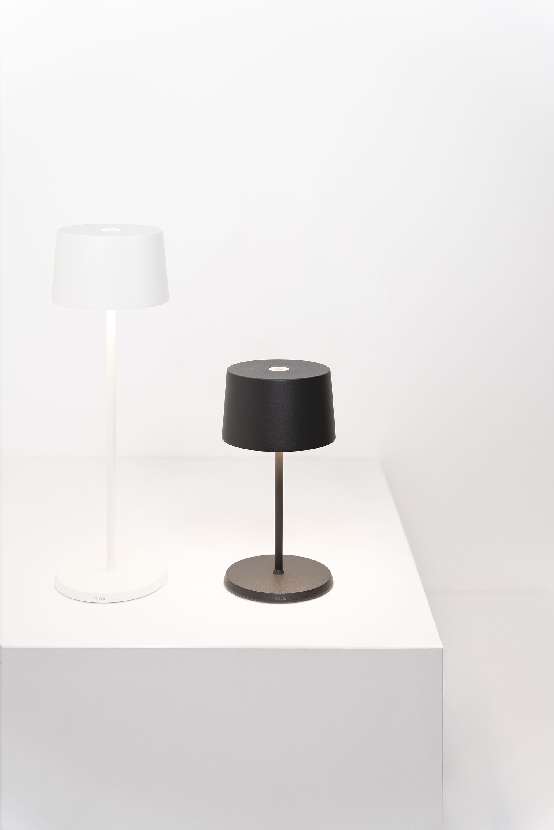 Литой алюминиевый светодиодный настольный светильник Zafferano Olivia ARCH-00108389 - Вид №7