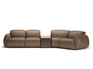 4-местный кожаный диван