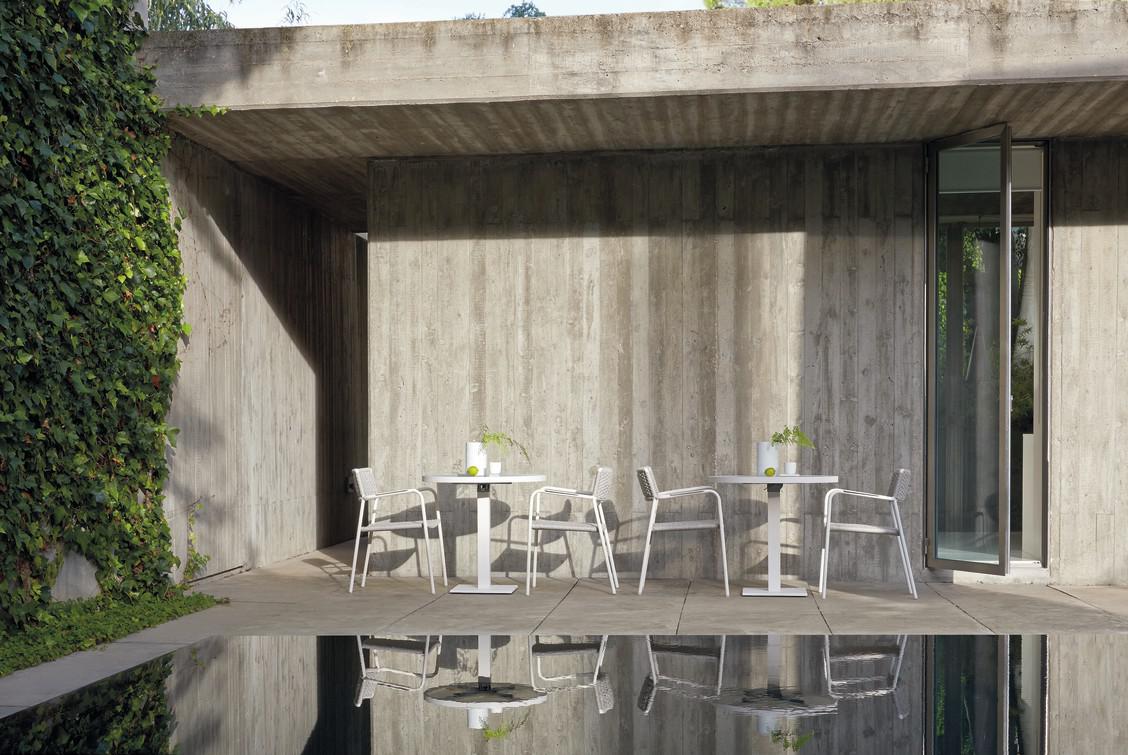 MNST1241 Обеденный стол pca shingle f11 75см x 75см Manutti Napoli - Вид №10