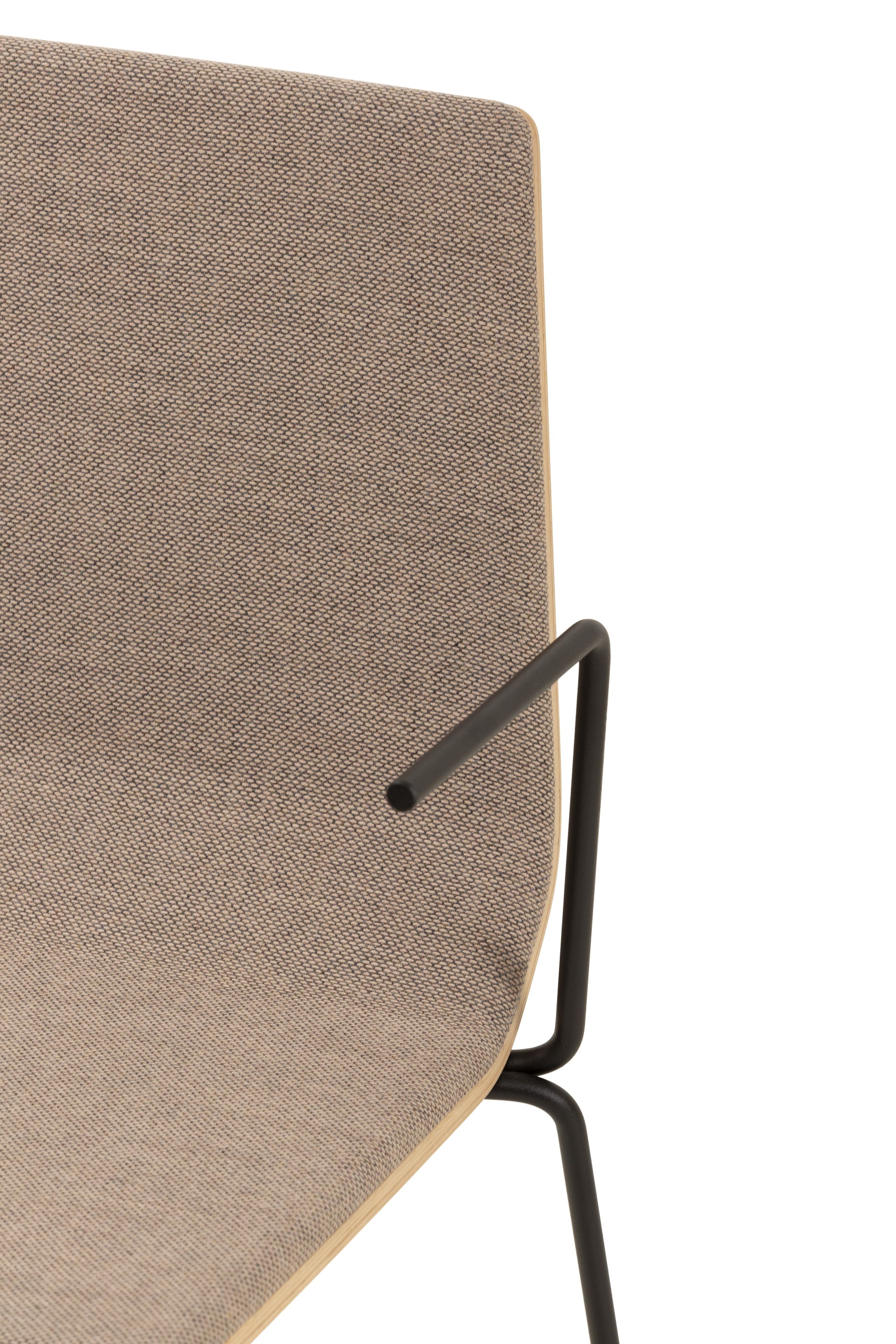 Кресло с подлокотниками со встроенной подушкой True Design ARCH-00046253 - Вид №6