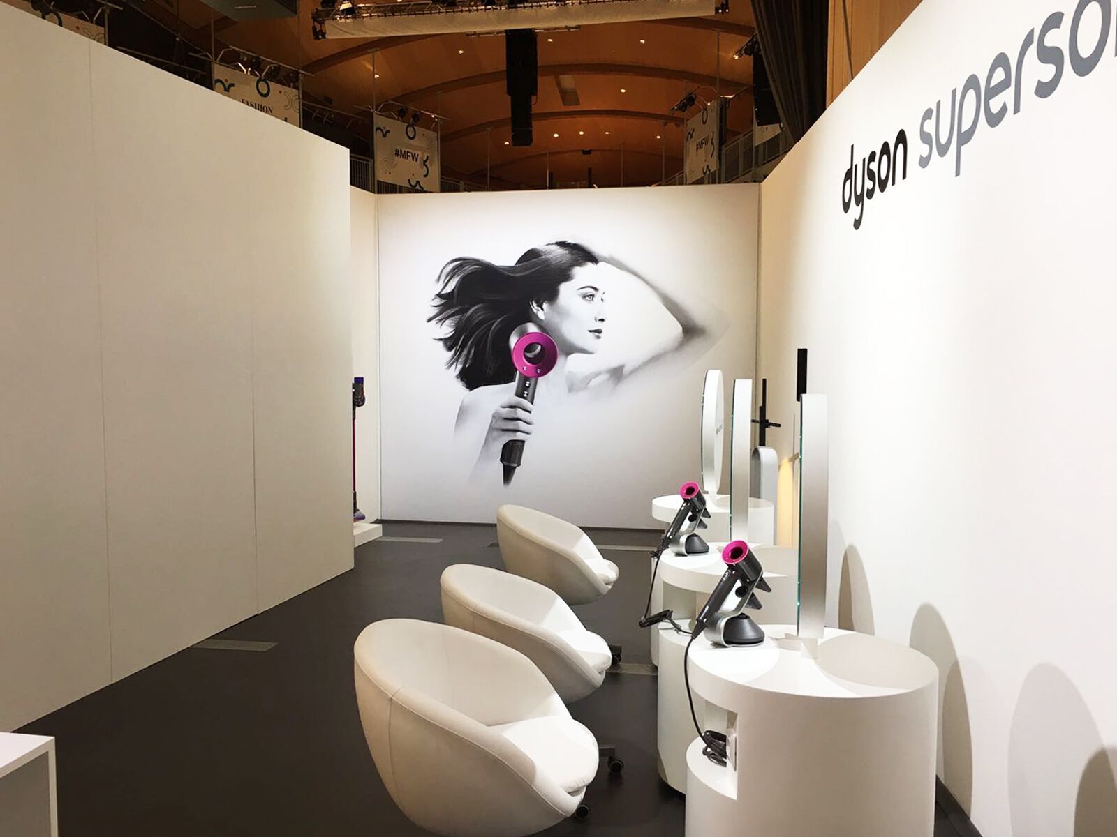 Алюминиевые и тканевые конструкции для отделки от temporary store ABS Group ARCH-00069380