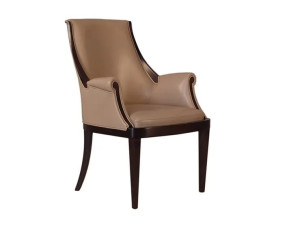 Кресло с подлокотниками