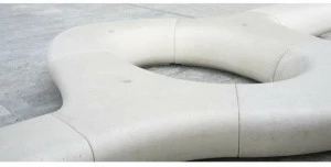 Metalco Модульная изогнутая скамья из реконструированного камня