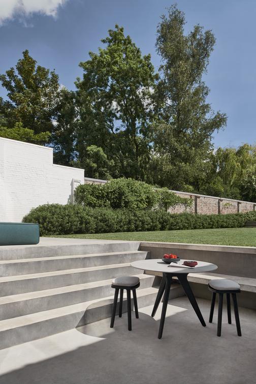 MNST977 Обеденный стол teak nero ⌀80см Manutti Torsa - Вид №13