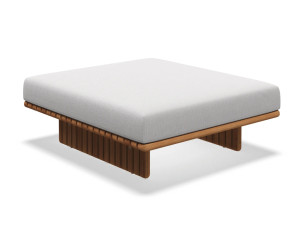 Квадратный садовый пуфик из ткани и тика