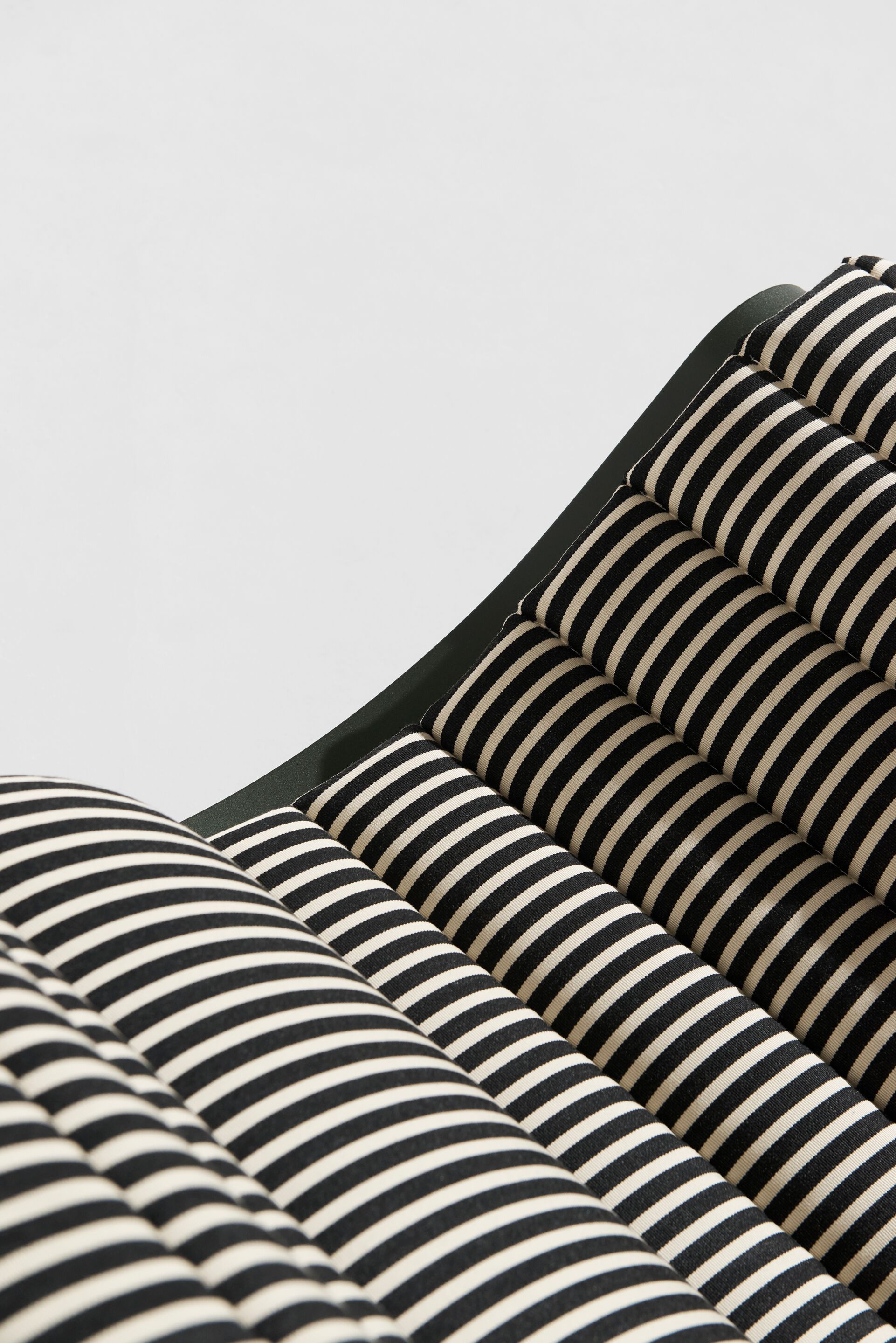 Алюминиевая Садовая кровать с порошковым покрытием Petite Friture Eclipse ARCH-00106915 - Вид №3