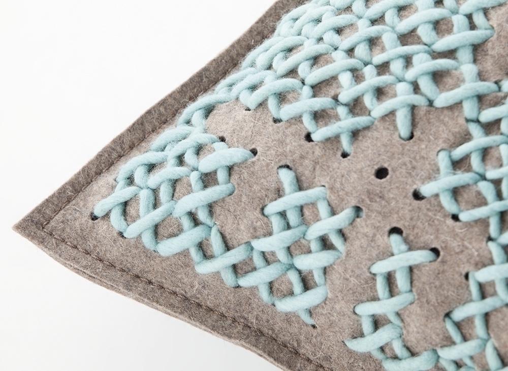 100085 Подушка Abstract голубая 50x50 см GAN Canevas - Вид №1