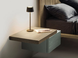 Деревянная подвесная тумбочка