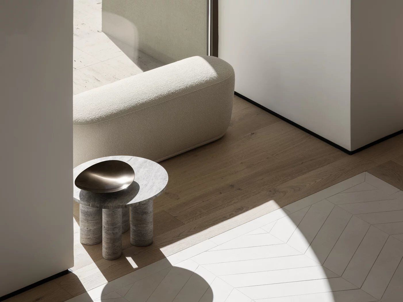 Травертин круглый журнальный столик blomus волос ARCH-00102249 - Вид №7