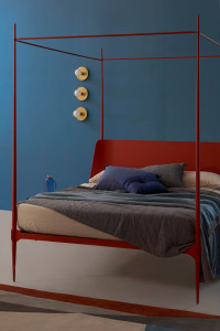 Кованая кровать с балдахином