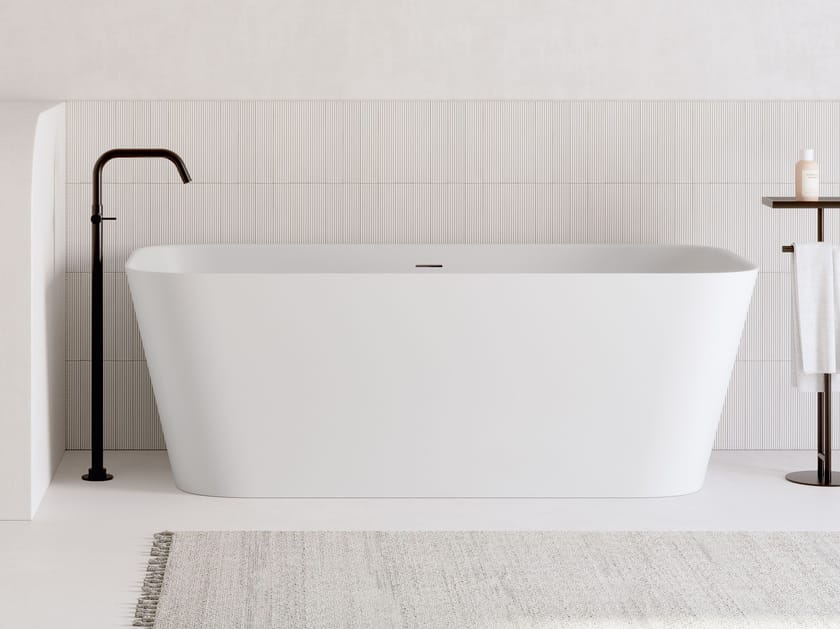 Прямоугольная ванна в центре комнаты в твердой поверхности Ceramica Globo CANDELA ARCH-00118679