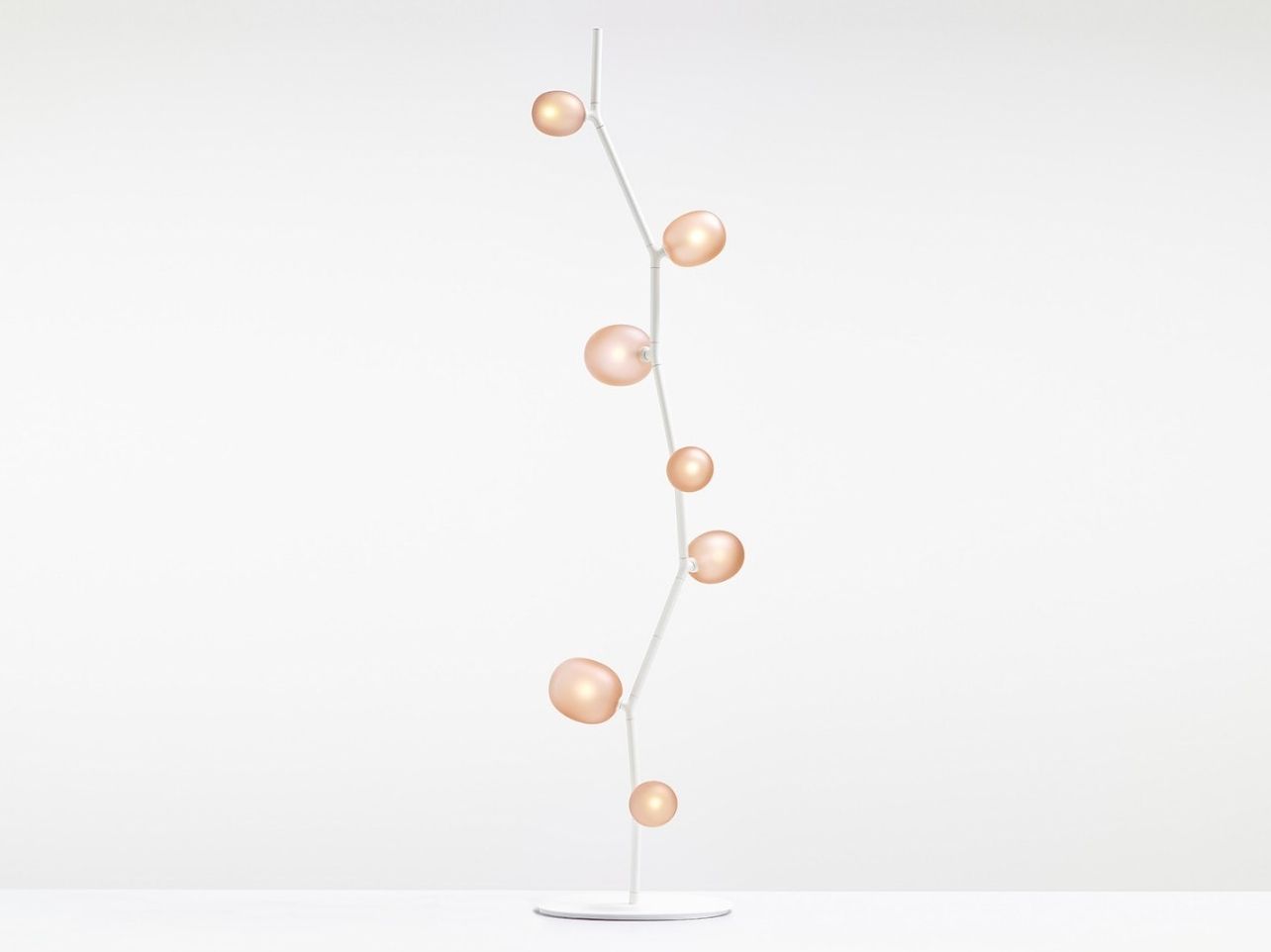 Напольная лампа из дутого стекла и металла BROKIS Ivy ARCH-00099533