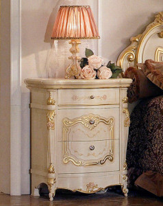 Тумбочка VERSAILLES AGM (ALBERTO E MARIO GHEZZANI) B.51