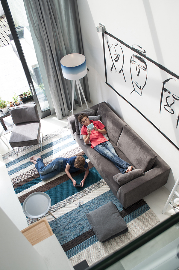 Диван Dragon Rib трехместный серый Zuiver 3200004 - Вид №3