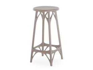 Высокий стул из переработанного инженерного пластика для сада с подставкой для ног