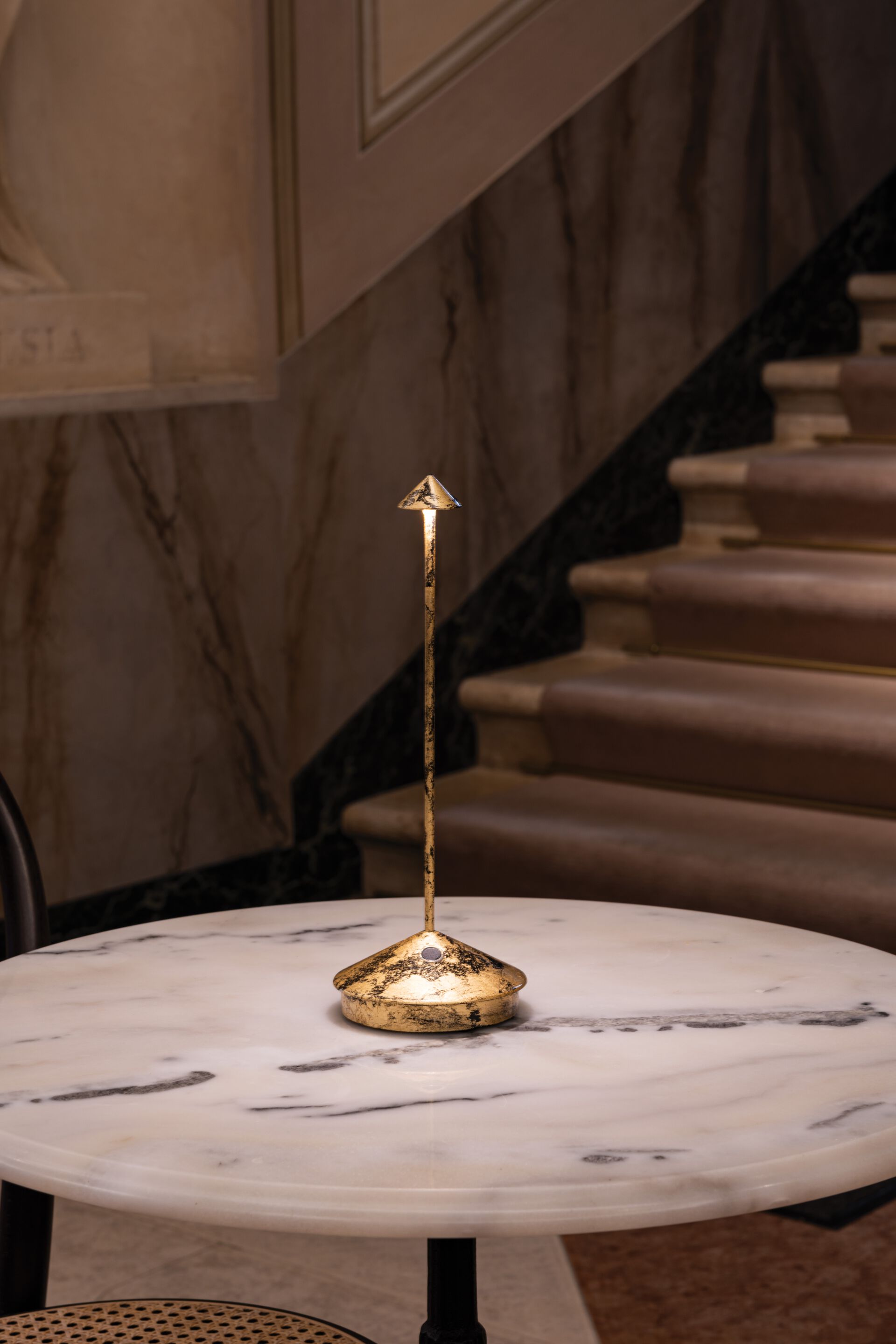 Аккумуляторная настольная лампа Zafferano Pina ARCH-00130153 - Вид №6