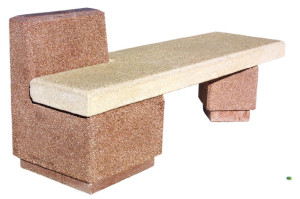 Реконструированная каменная скамья