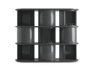 Деревянный книжный шкаф