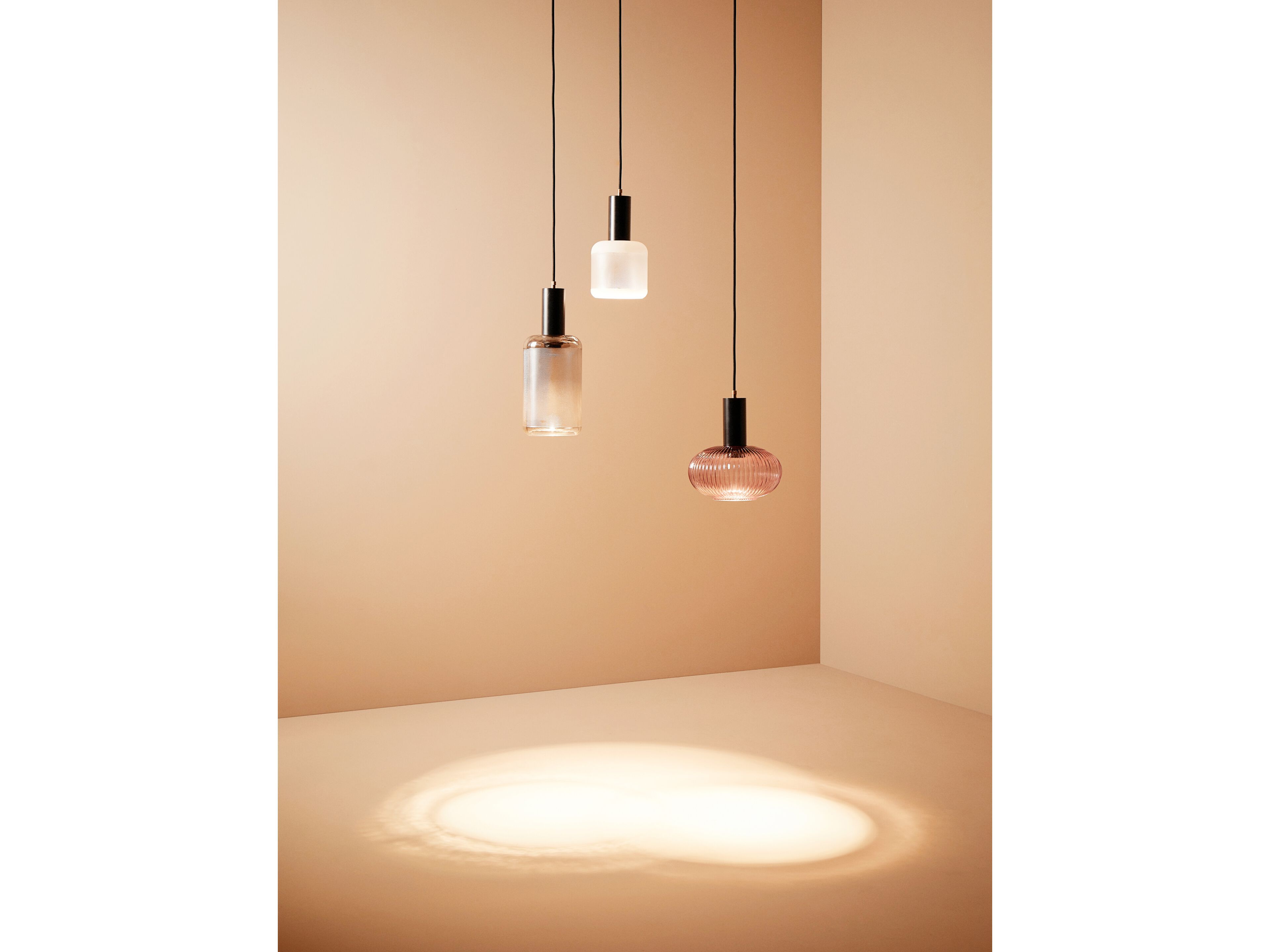 Стеклянный светодиодный подвесной светильник Renzo Serafini LUCE FUORI ARCH-00006685 - Вид №1