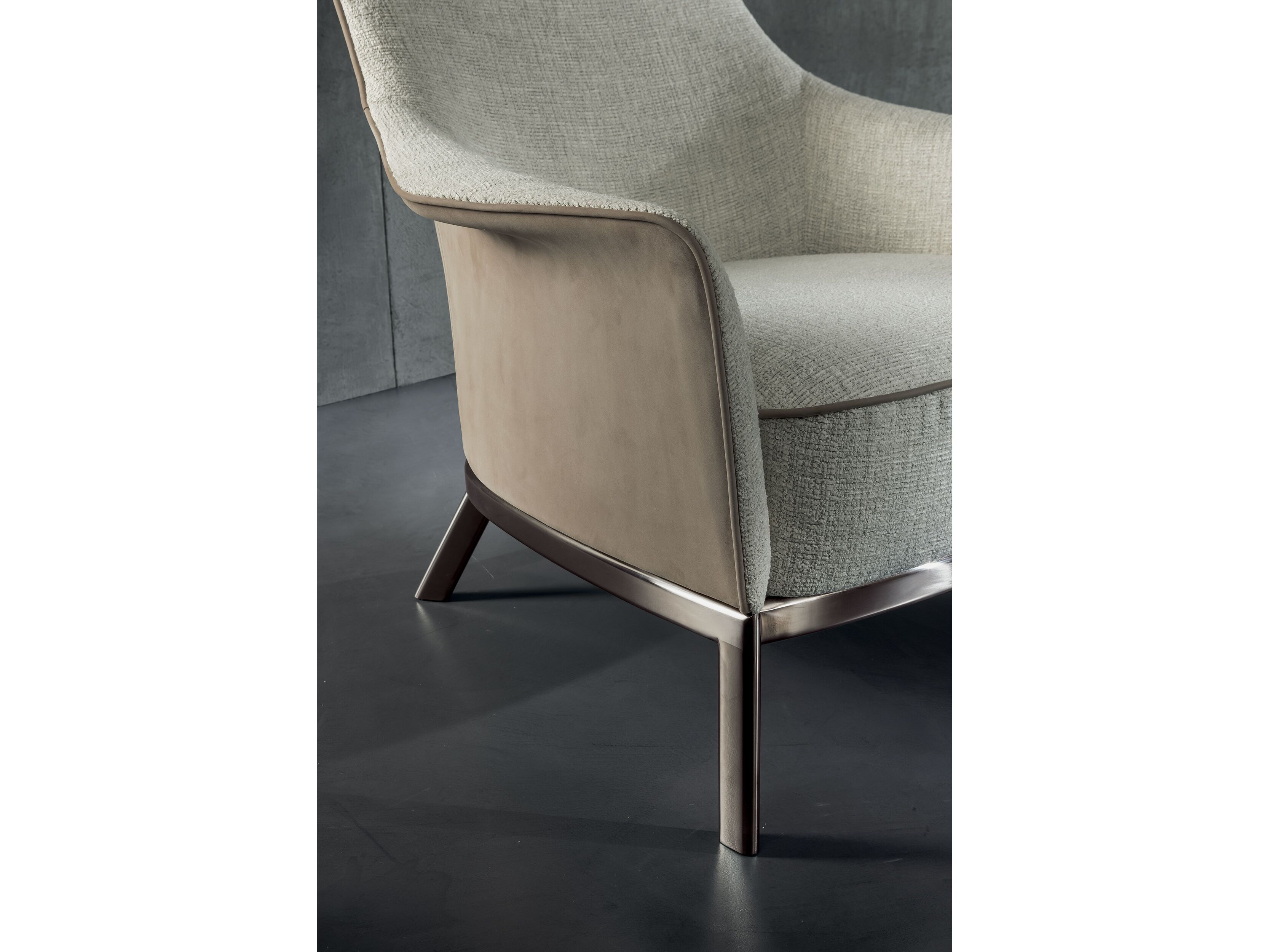 Тканевое кресло с подлокотниками Longhi Blooming ARCH-00005688 - Вид №1