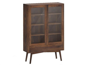 Витрина из дерева и стекла