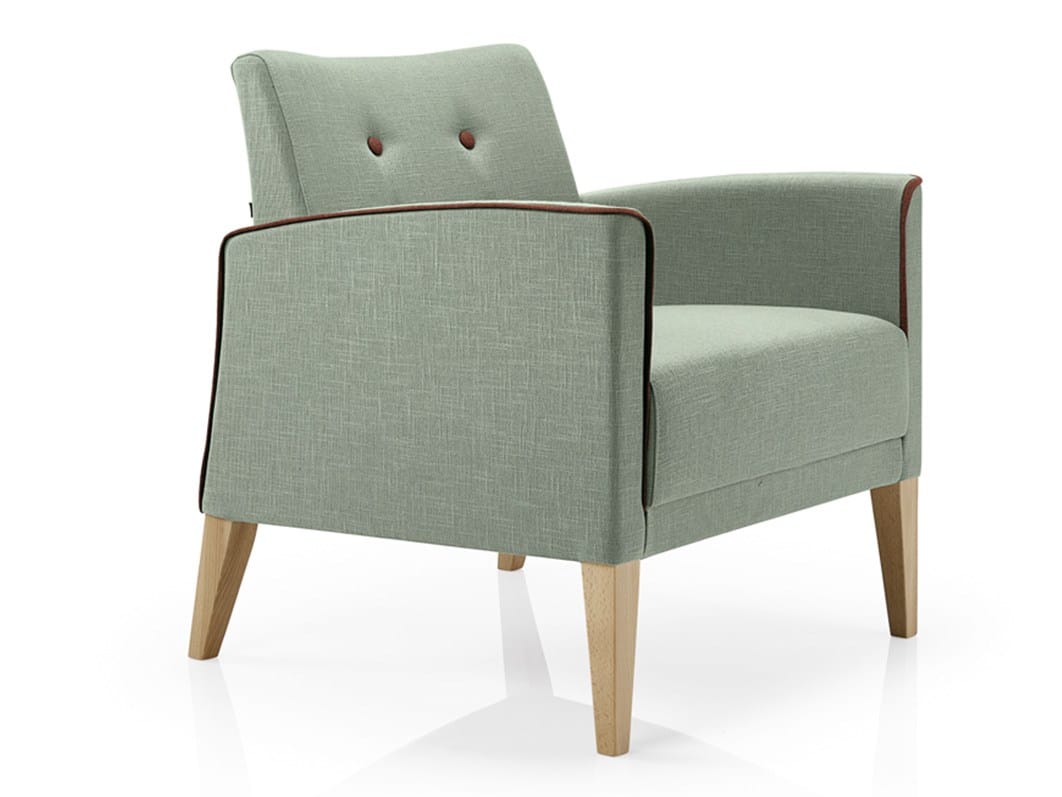 Тканевое кресло capitonné с подлокотниками More Contract Cassis ARCH-00136426