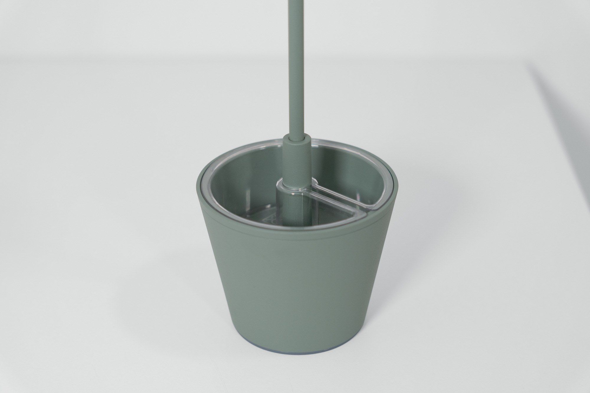 Алюминиевая аккумуляторная батарея настольная лампа Zafferano Poldina ARCH-00059520 - Вид №18