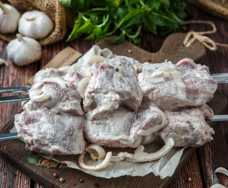 5027 Шашлык свиной в сливочно - чесночном соусе Вкусляндия  - Вид №1
