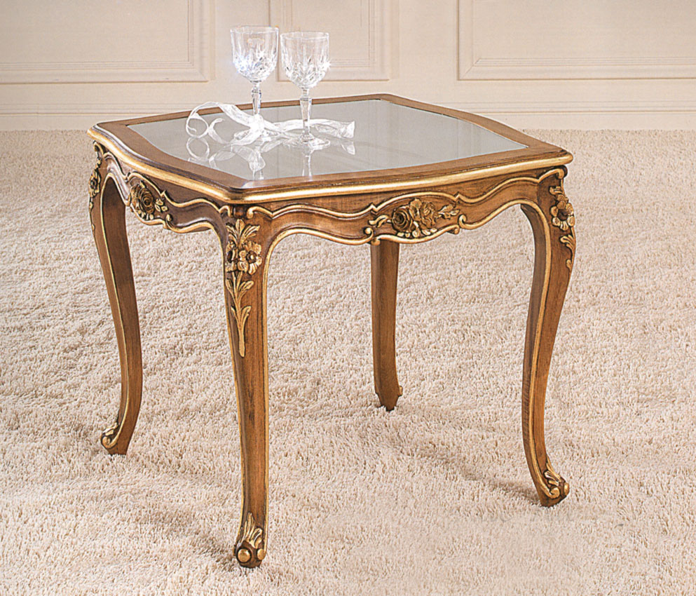 Столик  BEDDING MAJESTIC 03