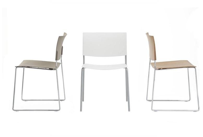 Andreu World Стул из дуба, штабелируемый салазками, со встроенной подушкой Sit Si1207 - Вид №6