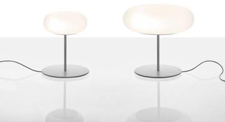 Danese Milano Настольная лампа из опалового стекла и окрашенного металла Itka sun-id-1399104 - Вид №1